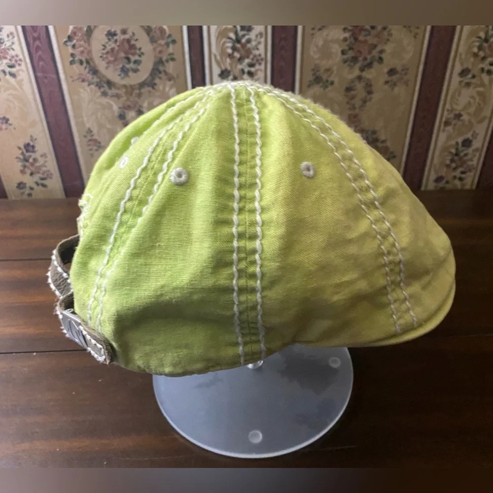 True Religion Rare Driving Hat Size OS.